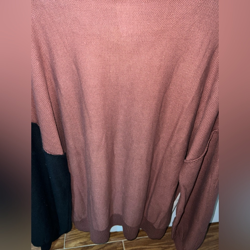 Sweater - Picture 6 of 9
